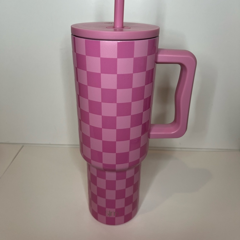 Simple Modern Pink Checkered Valentines trek 40 oz